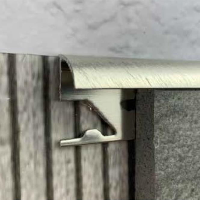 Rohový profil oválny hliník Anod Titanium Brushed 2700/27/10 mm