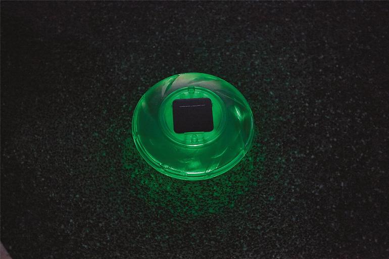 Plávajúca solárna lampa vodotesná 58111,10