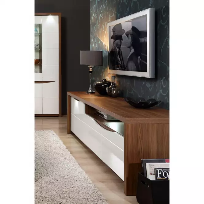 TV stolík SAINT TROPEZ 187 dub sangallo/biela lesk