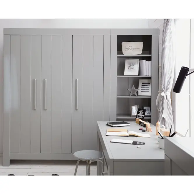 Skriňa Calmo 156,2cm – sivá, trojdverová
