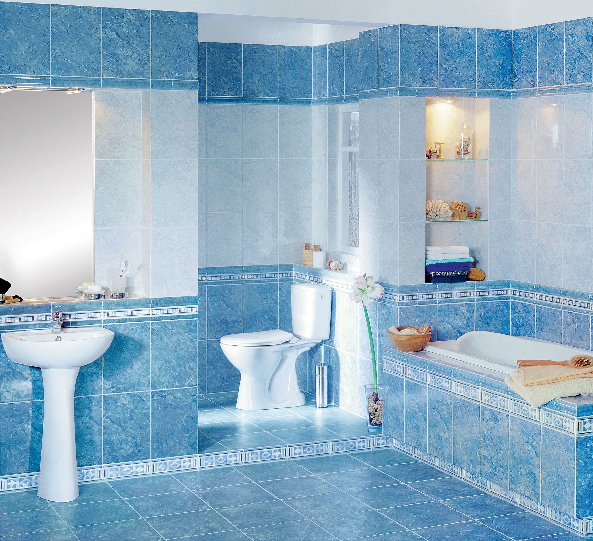 Плитка ванна симферополь. Плитка Афина Керамин голубая. Плитка регата Керадим. Церсанит керамическая плитка синяя. Голубая плитка для ванной.
